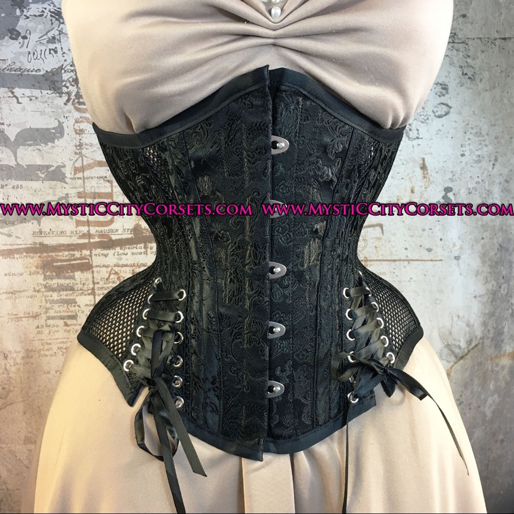 MCC-44L Steel Boned Corset in Dragon Brocade NWOT